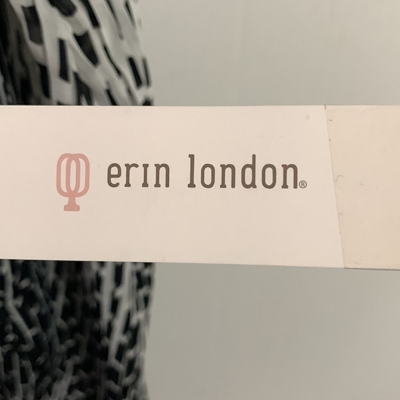 Erin London NWT no closure Wrap / cover. Great Career wear. size 8 - Picture 4 of 6